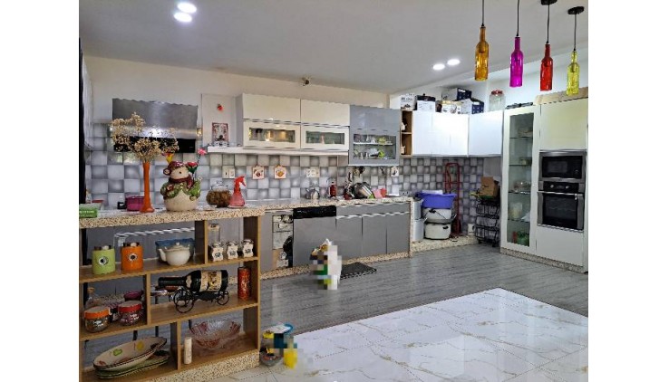 Hẻm ôtô, Nhà 3 tầng, Ngang 8M, Full nội thất, Nguyễn Thị Thập Quận 7, 138M2, Chỉ 17Tỷ